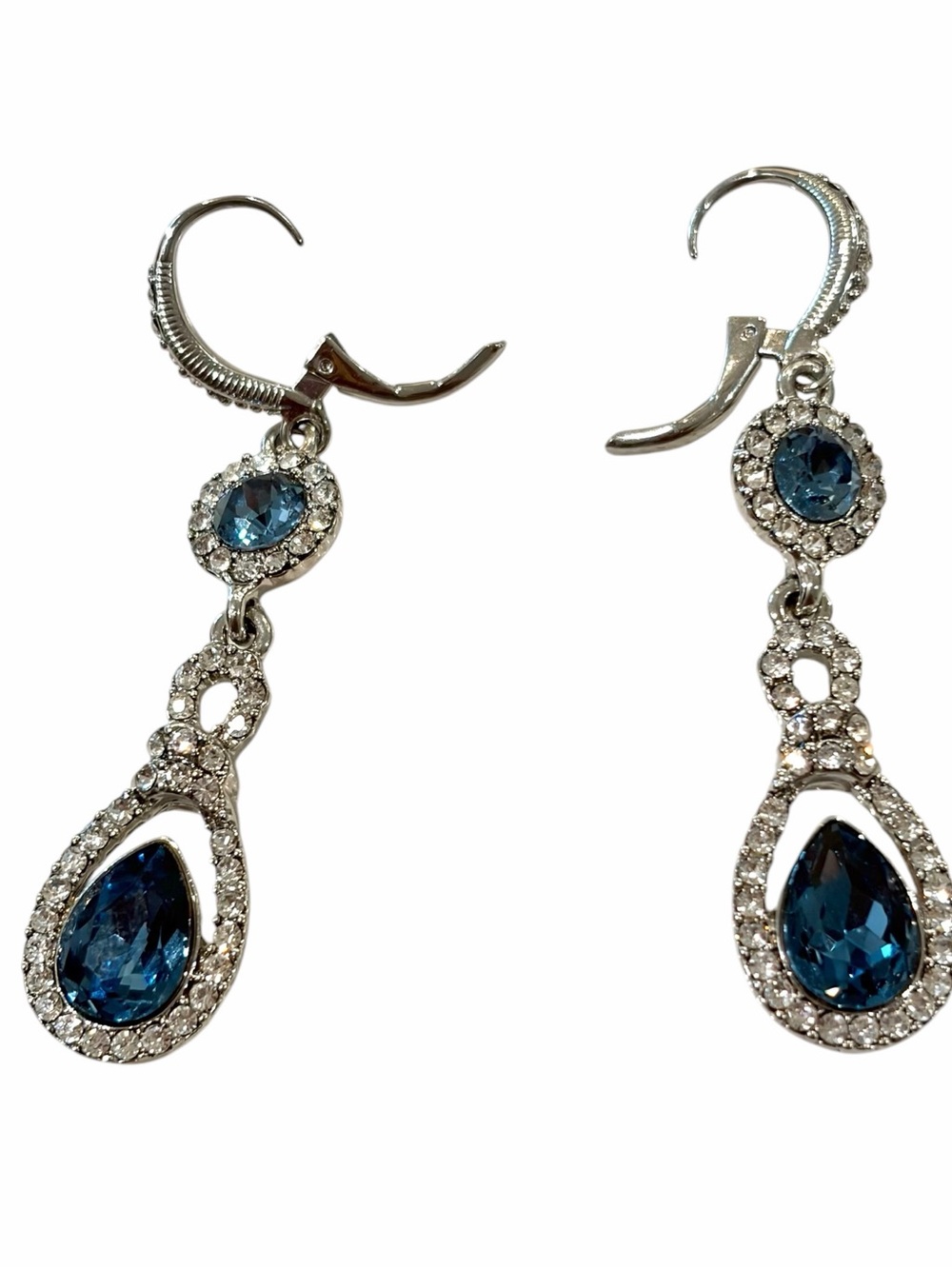 Givenchy Silver Sapphire Blue
Crystal Drop Earrings 2 inches Never Worn NEW Auth - Picture 5 of 7